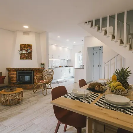 65 - Sea & Surf House Консоласан